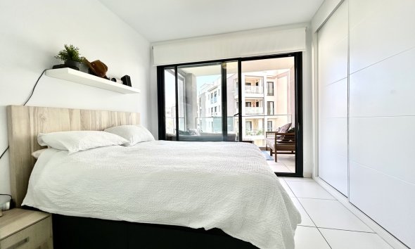 Revente - Apartment -
Villamartin - Costa Blanca