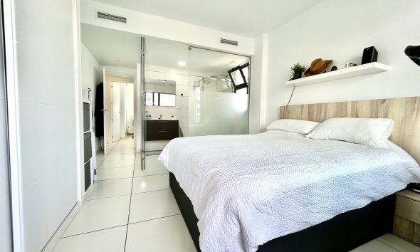 Revente - Apartment -
Villamartin - Costa Blanca