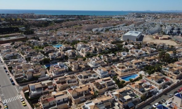 Revente - Duplex -
Torrevieja - Costa Blanca