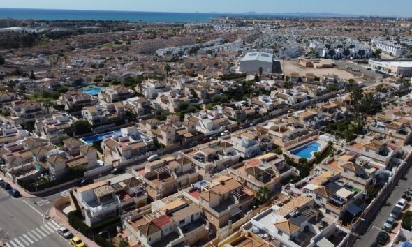 Revente - Duplex -
Torrevieja - Costa Blanca