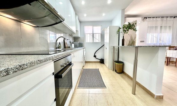 Revente - Apartment -
Villamartin - Costa Blanca