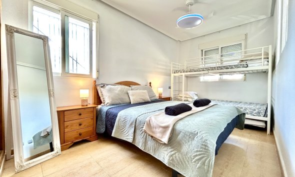 Revente - Apartment -
Villamartin - Costa Blanca