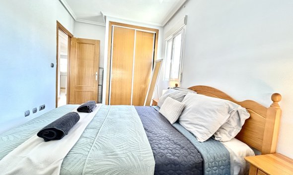 Revente - Apartment -
Villamartin - Costa Blanca