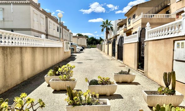 Revente - Apartment -
Villamartin - Costa Blanca