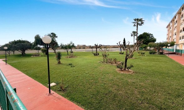 Revente - Attique -
Torrevieja - Costa Blanca