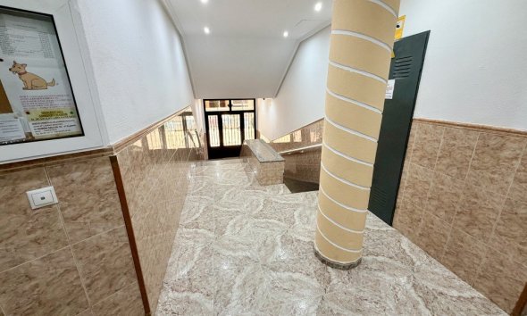 Revente - Attique -
Torrevieja - Costa Blanca