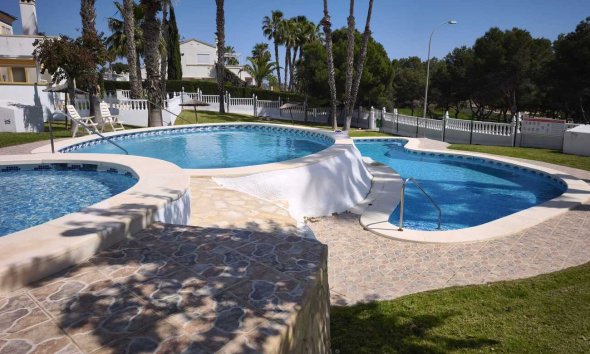 Revente - Bungalow -
Villamartin - Costa Blanca