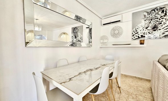 Revente - Town House -
Punta Prima - Costa Blanca