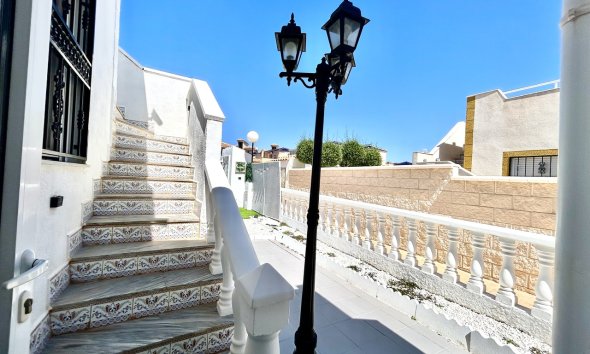 Revente - Town House -
Punta Prima - Costa Blanca