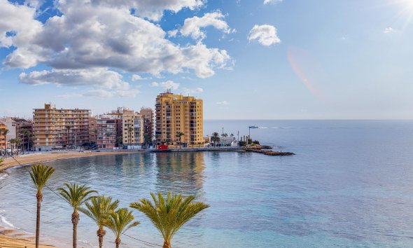 Revente - Apartment -
Torrevieja - Habaneras