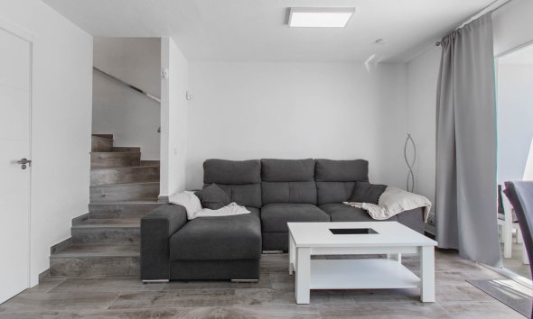 Revente - Duplex -
Torrevieja - Costa Blanca