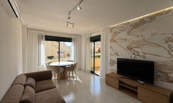 Revente - Apartment -
Lomas De Campoamor - Costa Blanca