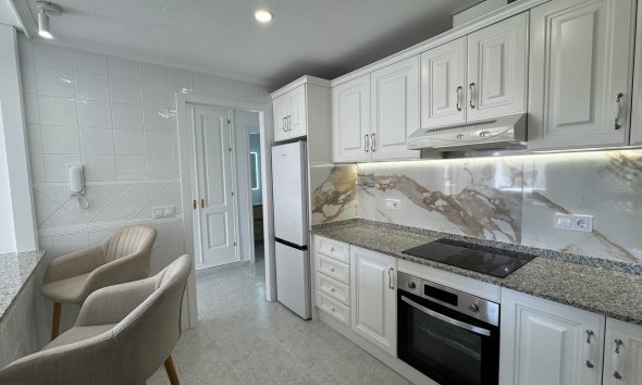 Revente - Apartment -
Lomas De Campoamor - Costa Blanca