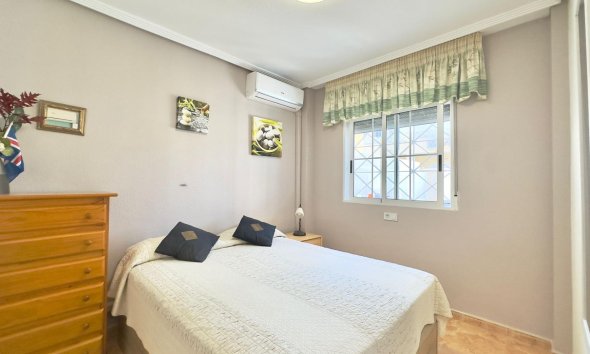 Revente - Bungalow -
Torrevieja - Centro