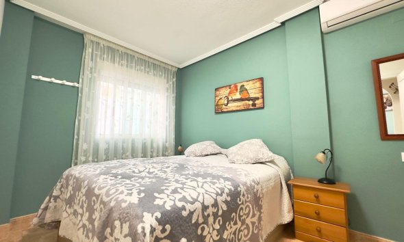 Revente - Bungalow -
Torrevieja - Centro