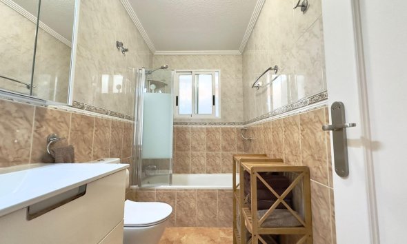 Revente - Bungalow -
Torrevieja - Centro