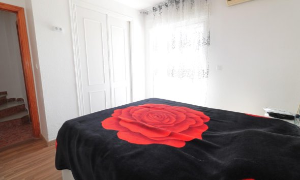 Revente - Quad House -
Torrevieja - Carrefour