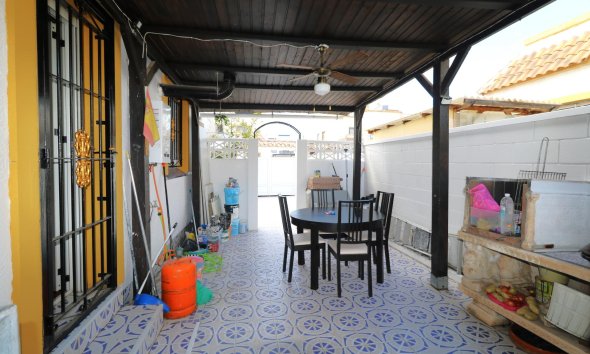 Revente - Quad House -
Torrevieja - Carrefour