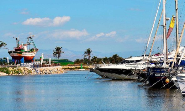 Nouvelle construction - Attique -
Guardamar del Segura - Avda del Puerto