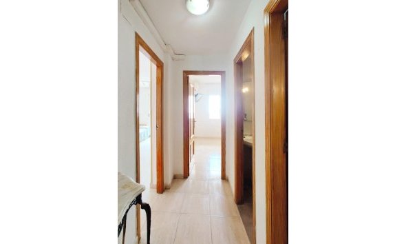 Revente - Attique -
Torrevieja - Curva Del Palangre