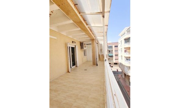 Revente - Attique -
Torrevieja - Curva Del Palangre