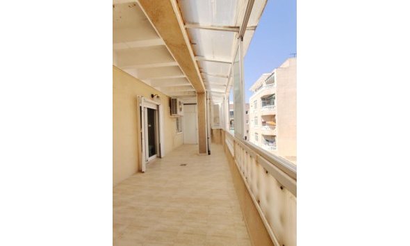 Revente - Attique -
Torrevieja - Curva Del Palangre