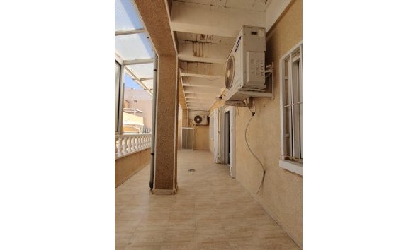 Revente - Attique -
Torrevieja - Curva Del Palangre