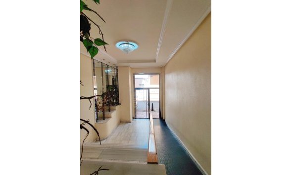 Revente - Attique -
Torrevieja - Curva Del Palangre