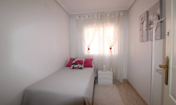Revente - Apartment -
Torrevieja - Centro