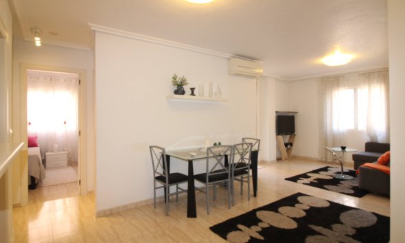 Revente - Apartment -
Torrevieja - Centro
