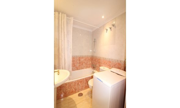 Revente - Apartment -
Torrevieja - Centro