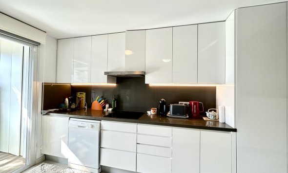 Revente - Apartment -
Punta Prima - Costa Blanca