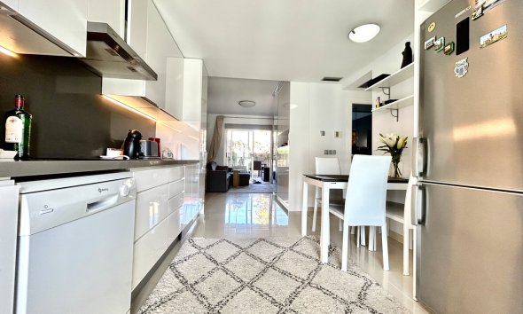 Revente - Apartment -
Punta Prima - Costa Blanca