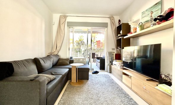 Revente - Apartment -
Punta Prima - Costa Blanca