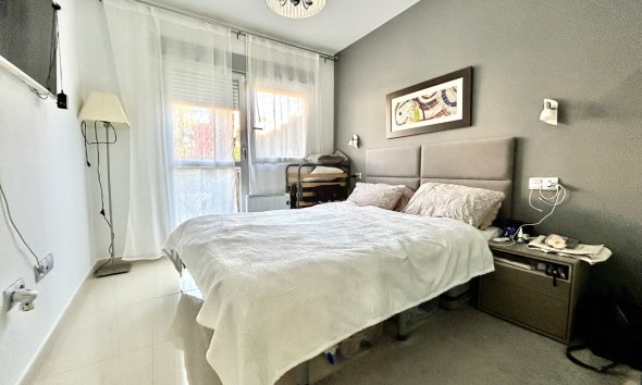 Revente - Apartment -
Punta Prima - Costa Blanca