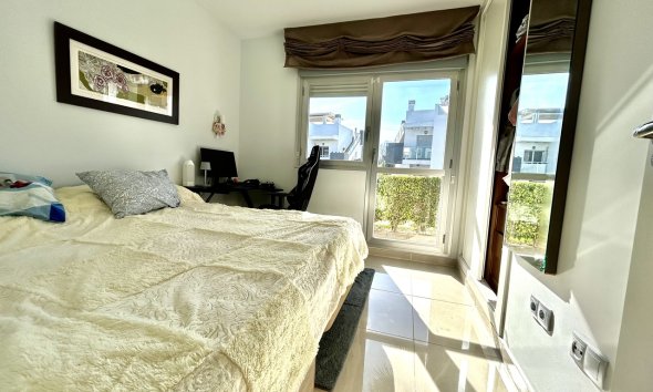 Revente - Apartment -
Punta Prima - Costa Blanca