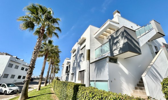 Revente - Apartment -
Punta Prima - Costa Blanca