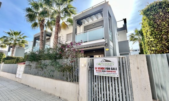 Revente - Apartment -
Punta Prima - Costa Blanca