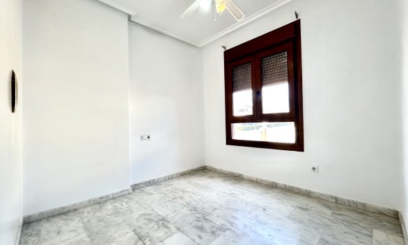 Revente - Apartment -
Villamartin - Costa Blanca