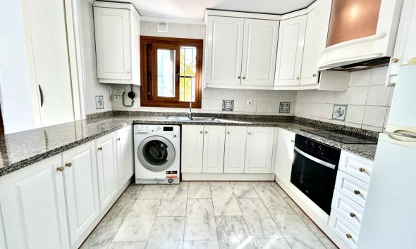 Revente - Apartment -
Villamartin - Costa Blanca