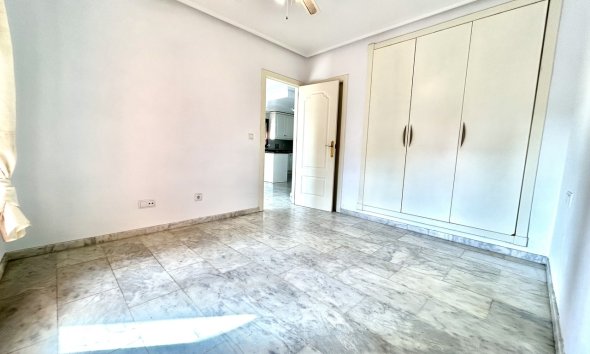 Revente - Apartment -
Villamartin - Costa Blanca