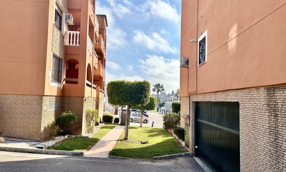 Revente - Apartment -
Villamartin - Costa Blanca