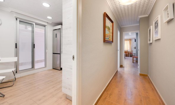 Revente - Apartment -
Torrevieja - Acequion