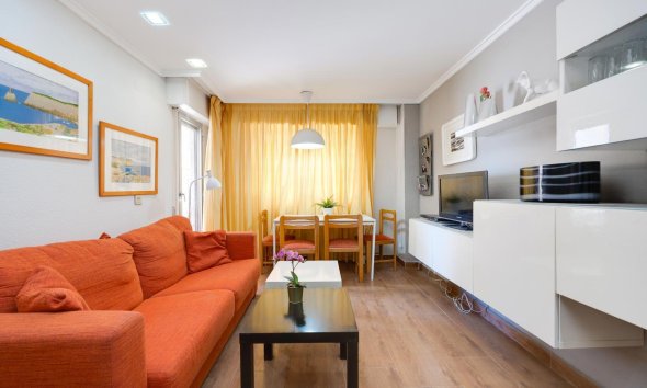 Revente - Apartment -
Torrevieja - Acequion