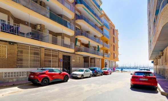 Revente - Apartment -
Torrevieja - Acequion