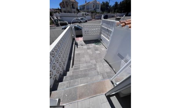 Revente - Duplex -
Torrevieja - Torreblanca