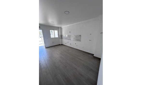 Revente - Duplex -
Torrevieja - Torreblanca