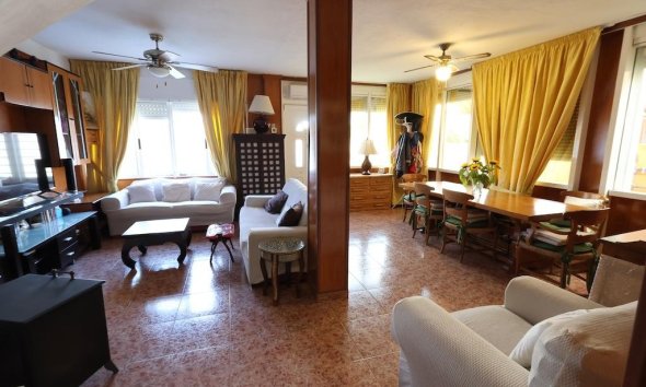 Revente - Town House -
Torrevieja - Costa Blanca