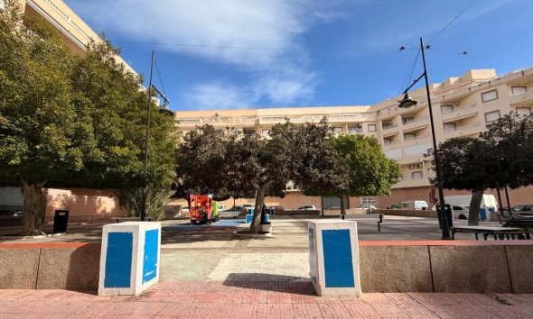 Revente - Apartment -
Torrevieja - Centro