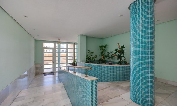 Revente - Apartment -
Torrevieja - Estacion De Autobuses